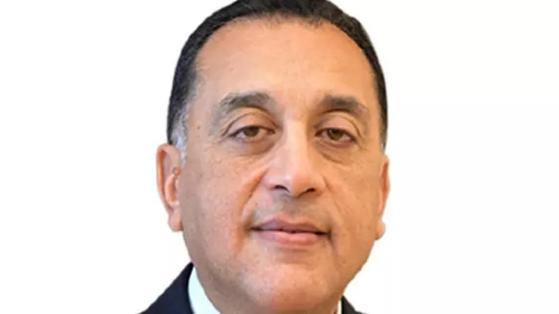 رئيس الوزراء يتفقد مشروعات العلمين الجديدة.. ويؤكد: مدينة متكاملة للسكن والعمل
