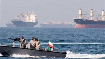 الحرس الثوري: البحرية الإيرانية تسيطر على مضيق هرمز.. والرواية الأمريكية كاذبة