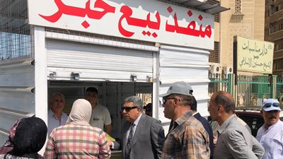 محافظ الدقهلية: منافذ الخبز المدعم تقرب الخدمة.. وتضمن وصول الدعم للمواطنين