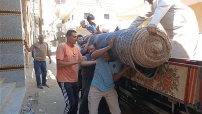 استجابة سريعة.. أهالي السرايا يشكرون وزير الأوقاف بعد فرش الدور الثاني للمسجد الكبير