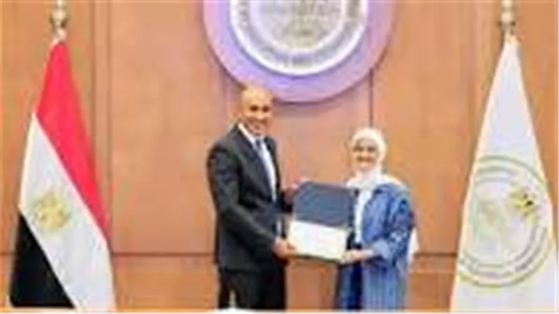 وزير التعليم يكرم 480 طالبًا متفوقًا في البرمجة والذكاء الاصطناعي.. وتدريب دولي للمتفوقين