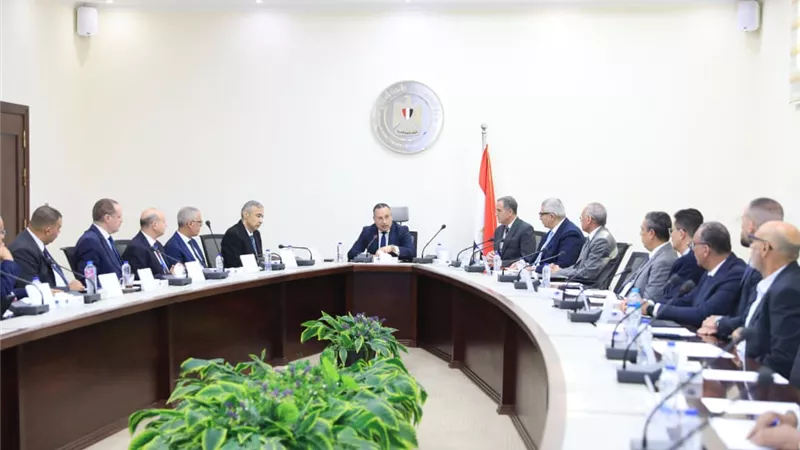 وزير التعليم العالي يناقش إنشاء معاهد عليا خاصة جديدة