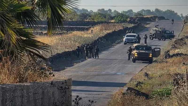 قصف إسرائيلي وتوغلات متكررة لقوات الاحتلال في ريف القنيطرة بسوريا