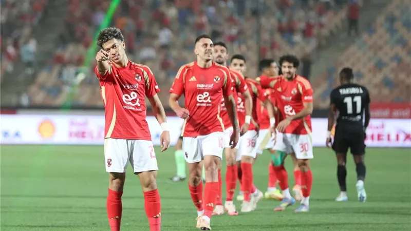 بعثة الأهلي تتحرك إلى ملعب المباراة استعدادا لمواجهة يوروبا