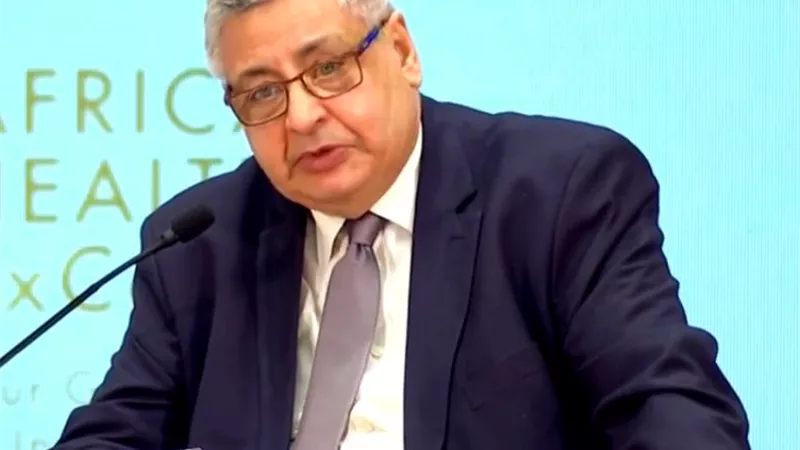 عوض تاج الدين يحسم الجدل بشأن الفيروسات الجديدة: لم نرصد أي نوع شديد الخطورة