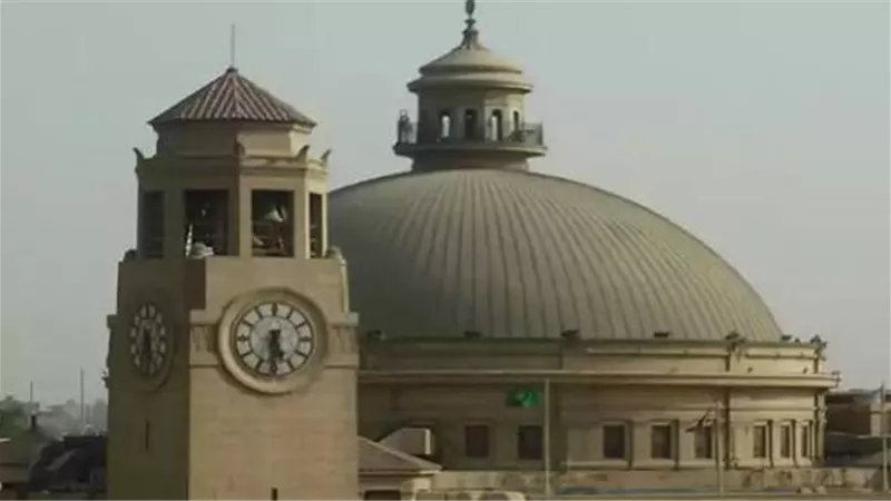 مجلس جامعة القاهرة يقر برامج جديدة ويوافق على منح لطلاب STEM وشركات بحثية تابعة للكليات