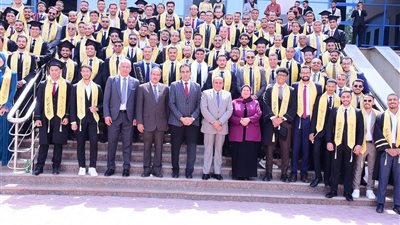 جامعة سوهاج تودع دفعة جديدة من خريجي كلية الهندسة وتحتفل بـ210 مهندسين