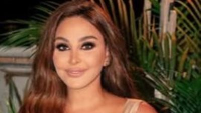 إليسا تفاجئ جمهورها.. لعبة الأيام تتحول من مسرح القاهرة إلى كليب جديد غدًا