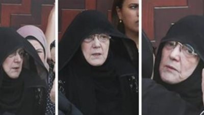 أمام قبر زوجها ونجلها.. شمس البارودي تنها بعافر أعيش من غيركم