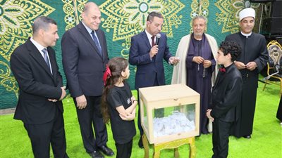 محافظ المنوفية يهدي 10 رحلات عمرة مجانية لأولياء أمور أوائل الشهادة الإعدادية والأزهرية