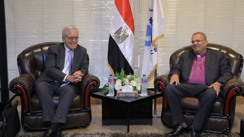 القس اندرية ذكي مع