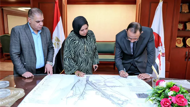 محافظ سوهاج يعتمد تحديث المخطط الاستراتيجي لمدينة المنشاة تمهيدًا لبدء استخراج التراخيص