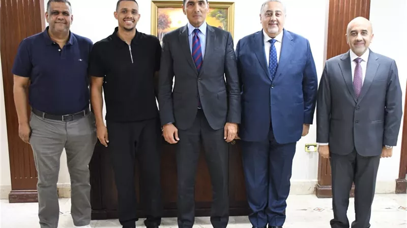 وزير الرياضة يستقبل مصطفى عسل لمتابعة برنامج الإعداد لأولمبياد لوس أنجلوس 2028