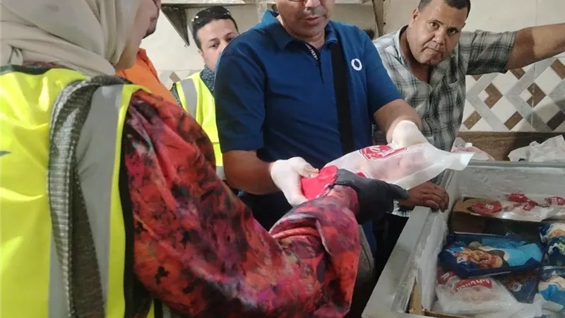 ضبط 20 كيلو لحوم ودواجن غير صالحة للاستهلاك في سوهاج