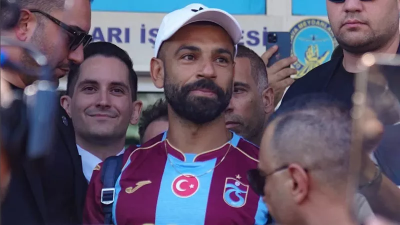موعد انطلاق الدوري التركي وأولى مباريات محمد صلاح بقميص طرابزون