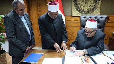وكيل الأزهر يعتمد نتيجة الدور الثاني للثانوية لمعاهد فلسطين بنسبة نجاح 97.7%