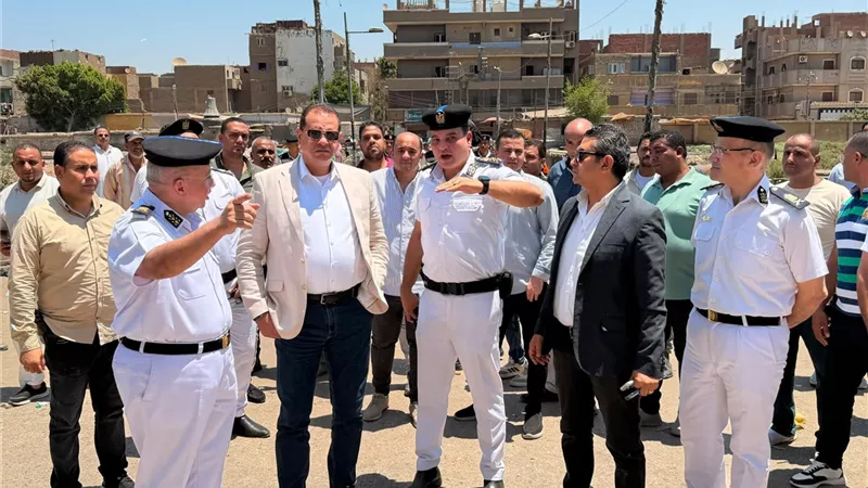 مدير أمن المنيا يقود حملة لإزالة التعديات والمخالفات بسمالوط 