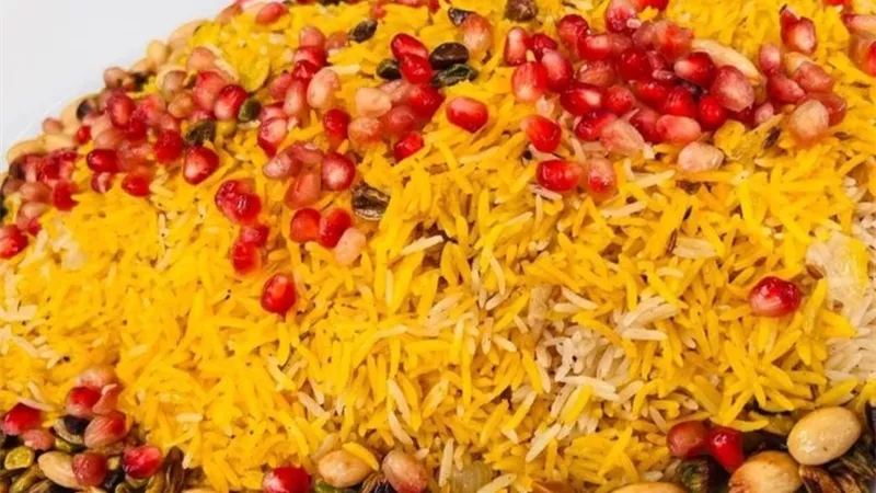 بفرط الرمان.. قدمي لأسرتك الأرز البرياني بالزعفران والرمان