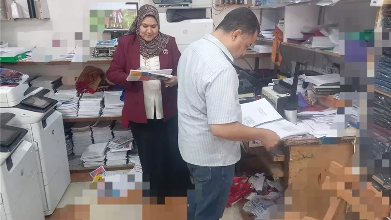ضبط مكتبة بمدينة ناصر على خلفية تورطها بعمليات نسخ وتقليد كتب لشركات شهيرة