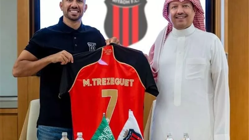 أول تعليق من محمود تريزيجيه بعد انضمامه رسميا إلى الرياض السعودي
