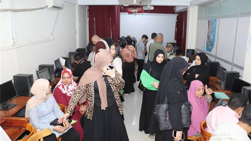 جامعة سوهاج تفتح معامل التنسيق أمام طلاب المرحلة الثانية.. دعم فني لتسجيل الرغبات