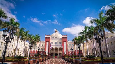 الجامعة البريطانية تفتح التقديم لـ13 كلية.. تعرف على شروط القبول للعام الجديد