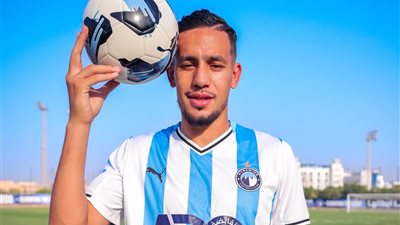 رسميًا.. بيراميدز يعلن التعاقد مع الجزائري أحمد نذير بو علي
