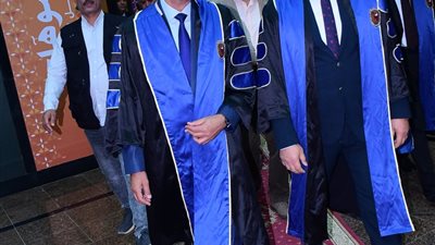 محافظ سوهاج ورئيس الجامعةيحتفلان بخريجي الصيدلة وتعيين 10 معيدين وتفعيل الدراسات العليا