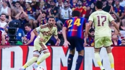 برشلونة يهزم الأهلي 2-1 ويتوج بكأس خوان جامبر