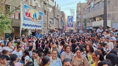 مواكب كرنفالية واستعراضات شعبية تجسد بهجة الاحتفالات بمولد السيدة العذراء