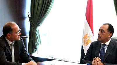 رئيس الوزراء يلتقي وزير المالية لمتابعة عدد من ملفات عمل الوزارة