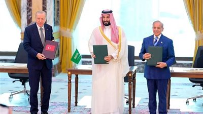 بنجلادش تدرس الانضمام إلى اتفاقية مكة للدفاع المشترك وسط مخاوف من تعقيد علاقاتها مع الهند