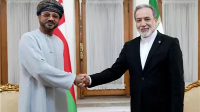 مسقط وطهران تبحثان إنشاء ممر ملاحي مؤقت عبر مضيق هرمز