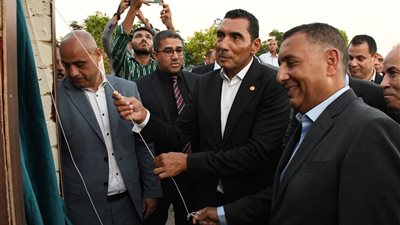 وزير الرياضة ومحافظ القليوبية يفتتحان عددًا من المنشآت بنادي العبور
