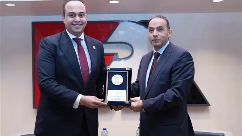 رئيسا الرقابة المالية والرعاية الصحية يشهدان ختام البرنامج التدريبي المشترك