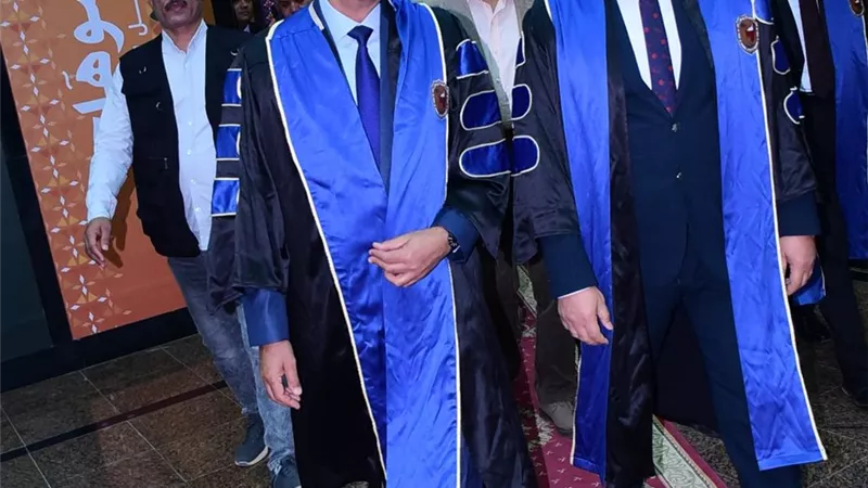 محافظ سوهاج ورئيس الجامعةيحتفلان بخريجي الصيدلة وتعيين 10 معيدين وتفعيل الدراسات العليا