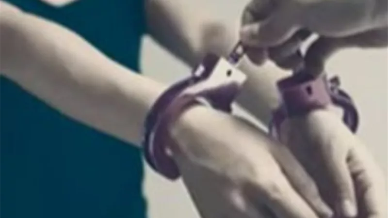 بسبب الخلافات الأسرية.. القبض على جدة تتخلص من حفيدها ودفنته بأرض زراعية في كفرالشيخ