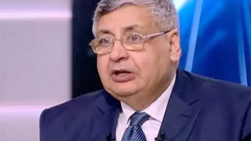 شاهد على بطولات الأطباء.. عوض تاج الدين يروي كواليس علاج مصابي حرب أكتوبر