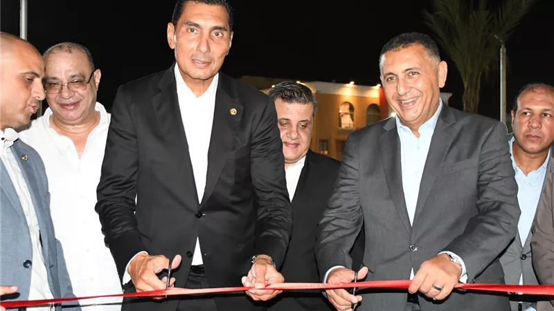 احتفالًا بالعيد القومي.. وزير الشباب والرياضة ومحافظ القليوبية يفتتحان منشآت جديدة بالعبور