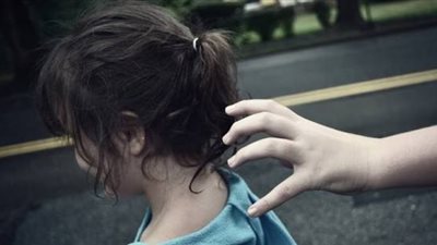 «خافت وهربت».. مفاجأة في واقعة طفلة قويسنا وفيديو محاولة اختطافها المتداول