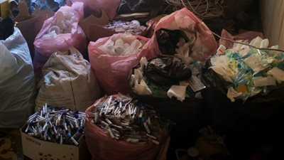 ضبط 14 منشأة طبية غير مرخصة و 10 مخالفين للاشتراطات وسياسة العدوى بسوهاج .. تفاصيل
