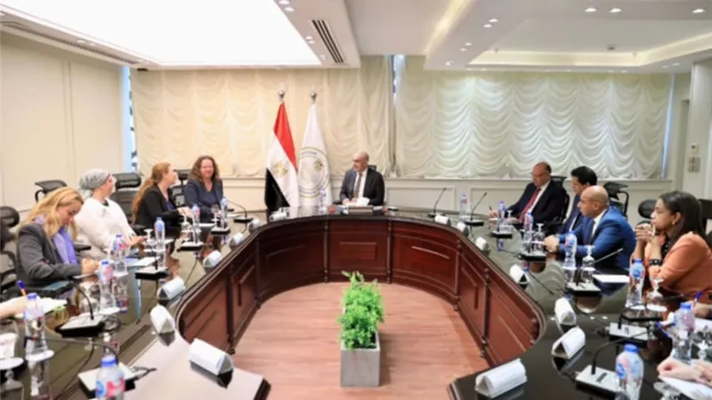 وزير التعليم يشهد توقيع بروتوكول مع «جوته» و«هوبر» لتدريس كتاب «Dabei» ضمن البكالوريا المصرية
