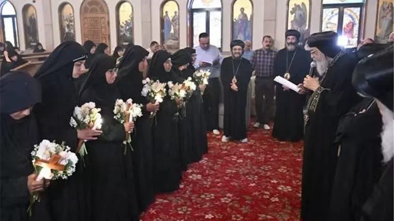 البابا تواضروس يترأس طقس سيامة راهبات جدد للانضمام إلى الرهبنة