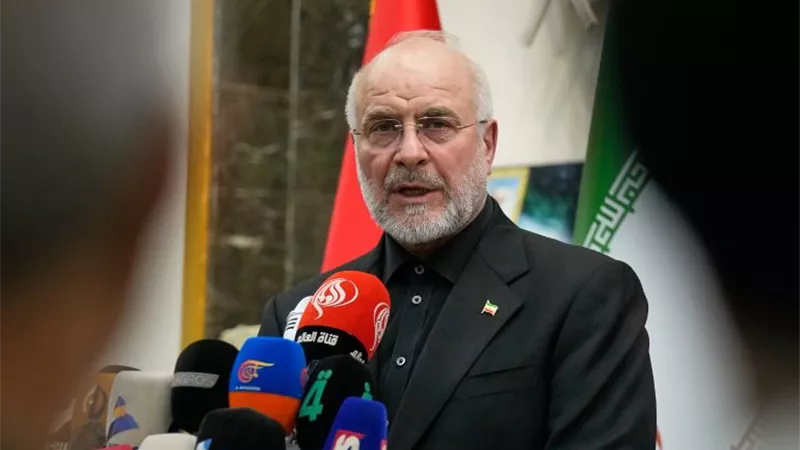 رئيس البرلمان الإيراني يهدد برد عسكري إذا شددت واشنطن الحصار البحري