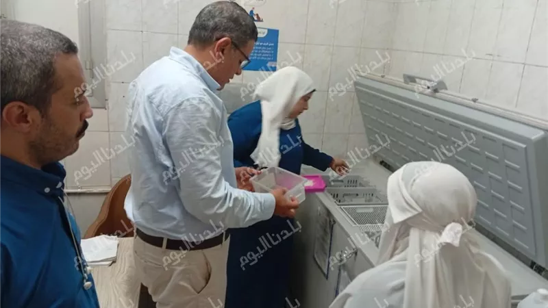 حساب وتحفيز.. تفاصيل الزيارة المفاجئة لوكيل الصحة بالمنوفية (صور)