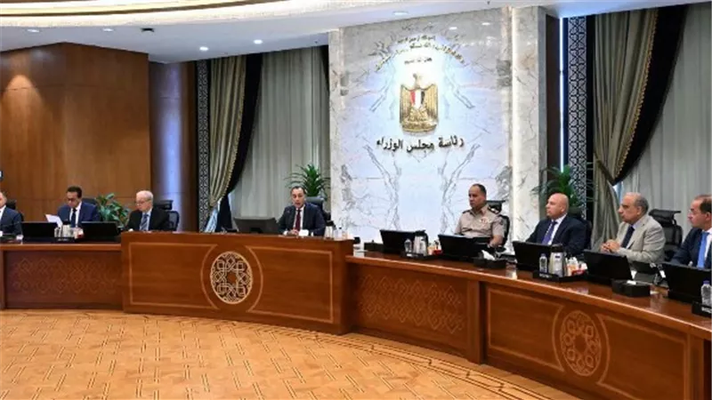 مدبولي: الحكومة تتوسع في معارض «أهلا مدارس» لتخفيف الأعباء عن الأسر