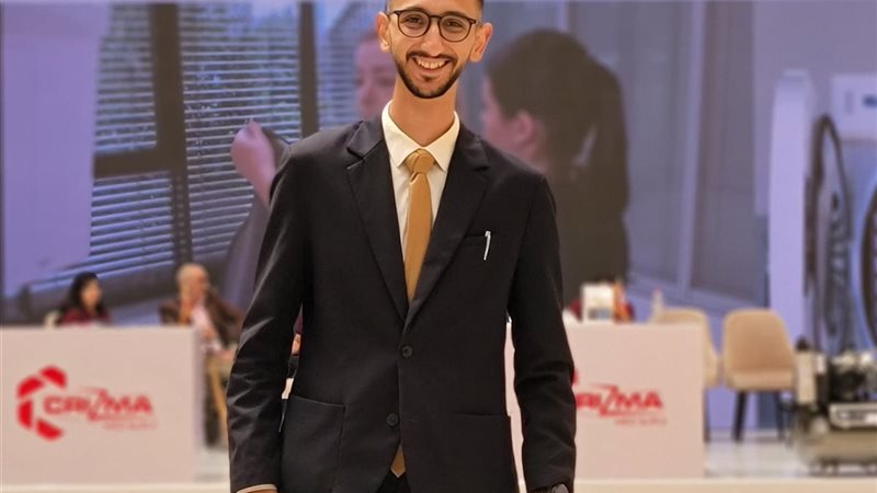الطالب