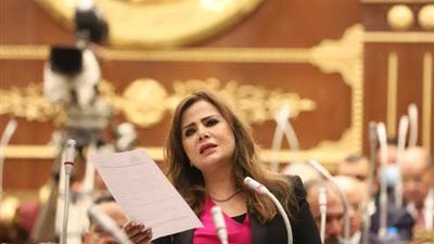 أمل رمزي: هيبة المسؤول لا تُقاس بعلو الصوت.. والمحاسبة ليست استعراضًا أمام الكاميرات