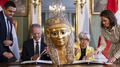 عودة تمثال أثري مصري من العصر البطلمي إلى مصر