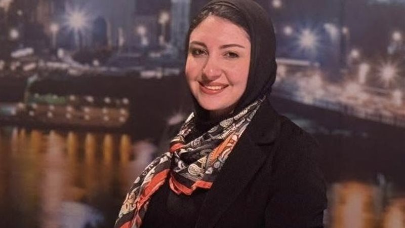 إنجي بدوى الباحثة
